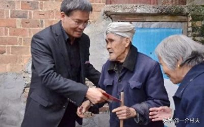 ​交过公粮的农民，现在每月可领1000元养老补贴？真的吗？答案已出