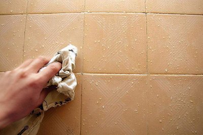 ​家里潮湿有什么办法解决 家里潮湿该怎么办