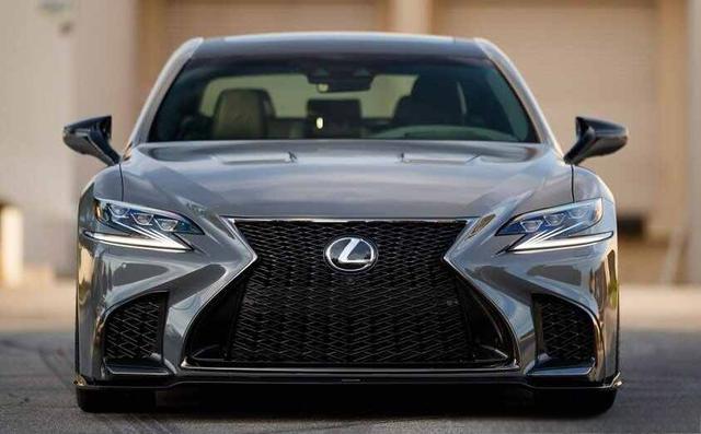 换保险杠走保险合适吗,后保险杠换一下多少钱-