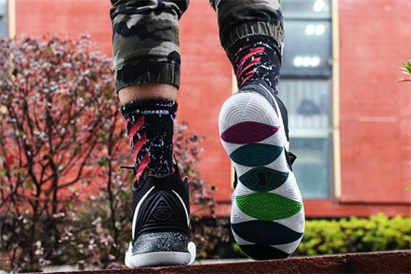 耐克kyrie 5欧文5拆解报告 揭露顶级配置