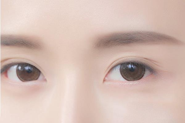 国字脸适合什么眉形 适合国字脸的眉毛有什么特点 国字脸适合什么眉形 适合国字脸的眉毛有什么特点