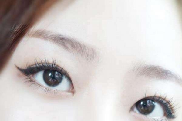 国字脸适合什么眉形 适合国字脸的眉毛有什么特点 国字脸适合什么眉形 适合国字脸的眉毛有什么特点