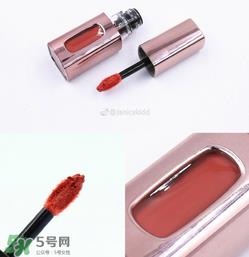 欧莱雅纷泽雾感唇釉102色号试色 欧莱雅纷泽雾感唇釉102试色图 欧莱雅纷泽雾感唇釉102色号试色 欧莱雅纷泽雾感唇釉102试色图