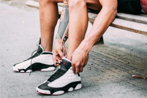 aj11康扣和aj13熊猫哪个好 两大爆款配色 aj11康扣和aj13熊猫哪个好 两大爆款配色