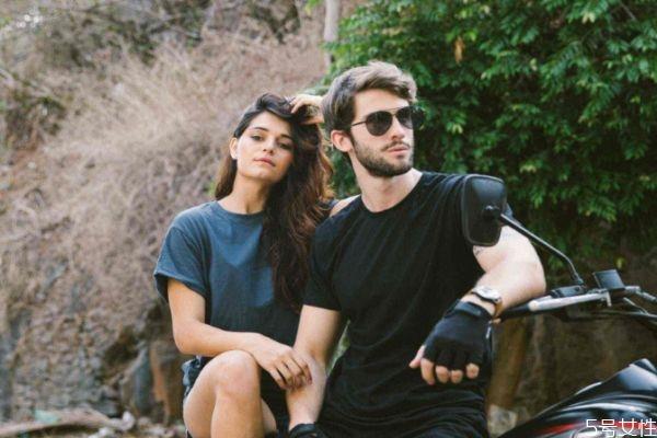 异地夫妻怎么经营婚姻 异地夫妻经营婚姻的方法 异地夫妻怎么经营婚姻 异地夫妻经营婚姻的方法