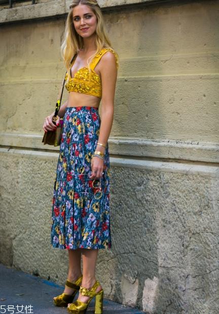 防水台高跟鞋怎么搭配?拉长气质细腿 防水台高跟鞋怎么搭配?拉长气质细腿