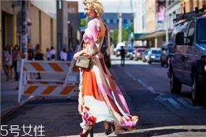 防水台高跟鞋怎么搭配?拉长气质细腿 防水台高跟鞋怎么搭配?拉长气质细腿