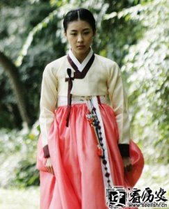 ​朝鲜王朝中宗时代著名女诗人黄真伊简介 黄真伊的历史评价如何