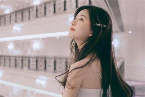 女的喜欢什么样的男的,女人喜欢什么样的男生