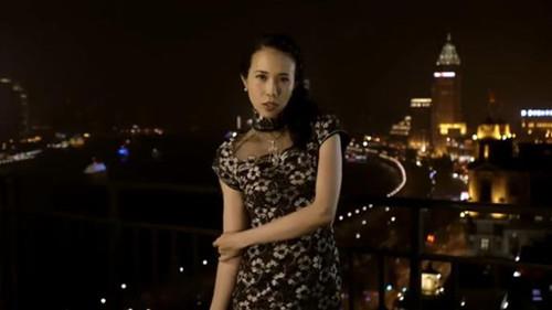 莫文蔚：从不撕心裂肺，却总让人痛彻心扉。1