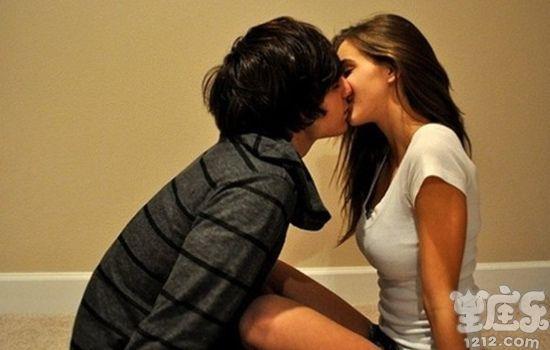 十二星座第一次和喜欢的人睡一起是什么体验? 2