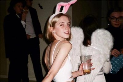 ​12月25日是什么星座2024年