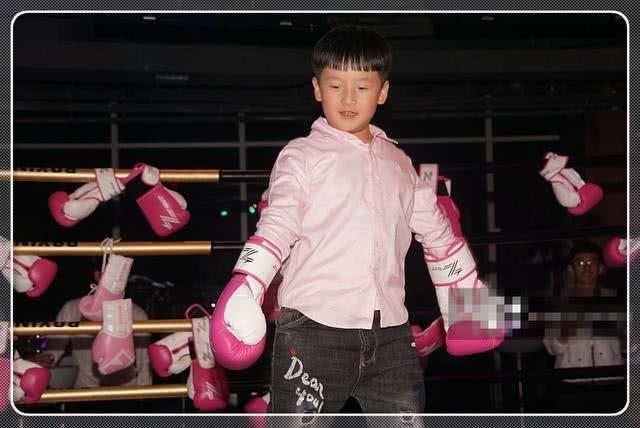 7岁的邹明轩,4岁的邹明轩,2岁的邹明轩,网友:差距一目了然