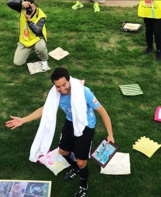 盖坦在大连有多火?逛街被球迷偶遇,球迷还是称自己“积了德”!