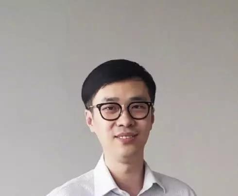 唐家三少终于更博,看到男女主后,网友:终于官宣了