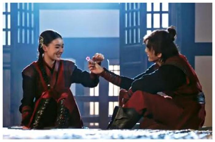 斗破萧炎三个老婆,一个娃娃亲一个青梅竹马一个专吃毒虫,厉害吧