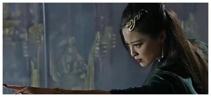 斗破萧炎三个老婆,一个娃娃亲一个青梅竹马一个专吃毒虫,厉害吧