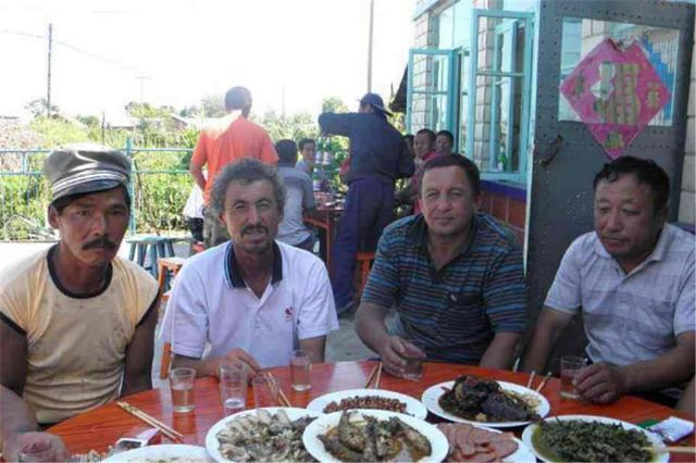 东北奇怪俄罗斯族村:村民个个蓝眼睛高鼻梁,称自己只想当中国人