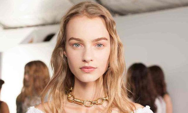 告别夸张网红妆,想要的高级妆感怎么化?才能带来优雅的气质