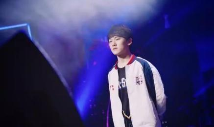 RNG要抢Jackeylove？北京主场变成夜店，RNG怎么了？