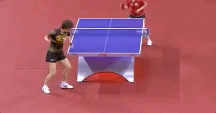 “大魔王”张怡宁评价福原爱:就正反手能扒拉两下