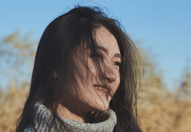 陈彦宏才艺教养丰富全面，表演功底更是扎实，有着很好的前途