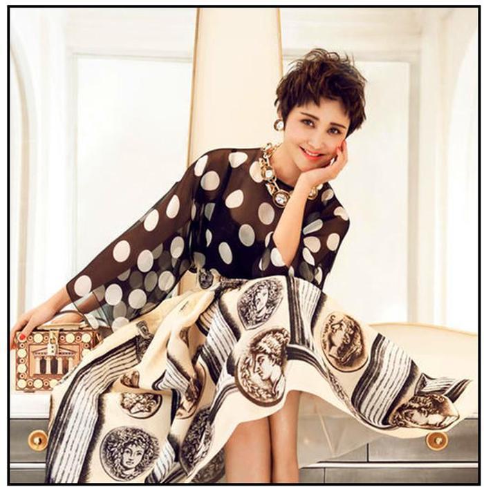 倒三角脸型不够时髦? 试试张歆艺超短发!