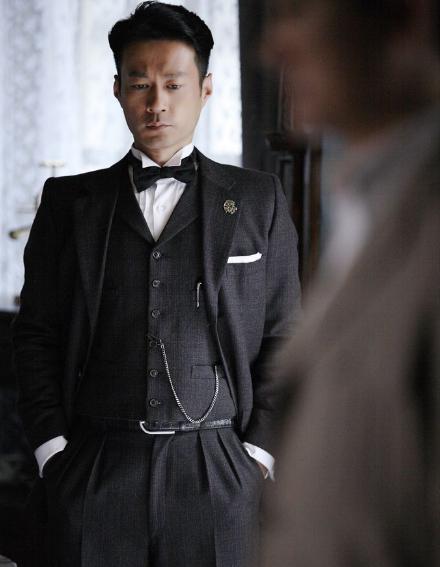 出身清贫,却有一张霸道总裁脸,46岁王耀庆 谭凯被网友这样评价