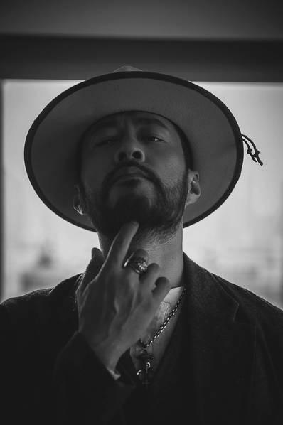 出身清贫,却有一张霸道总裁脸,46岁王耀庆 谭凯被网友这样评价