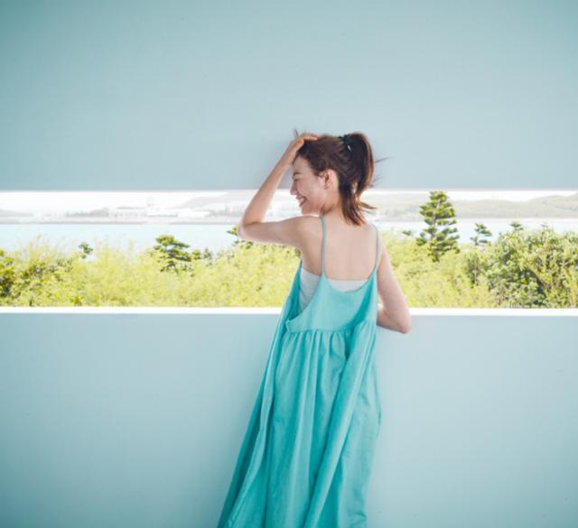 焦恩俊大女儿近照太美,回眸一笑百媚生,高颜值面庞美出了天际