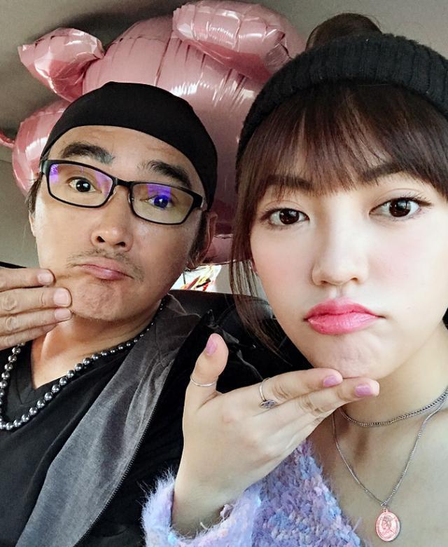 焦恩俊大女儿近照太美,回眸一笑百媚生,高颜值面庞美出了天际