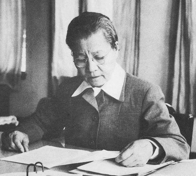 她是鲁迅的第一任妻子,从结婚到死,守寡41年