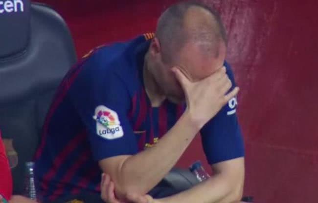 伊涅斯塔:22年,巴塞罗那永远的8号!