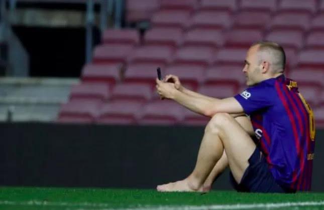 伊涅斯塔:22年,巴塞罗那永远的8号!