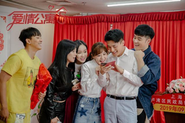 “林宛瑜”赵霁罕见晒照，骨瘦如柴已有法令纹，曾被传贫血严重