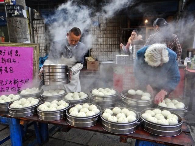 日营业额6000开了18年的包子铺倒闭了,是谁夺走了我心爱的包子?