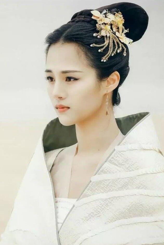 安悦溪结婚对象曝光却没人关心,网友:更想知道安悦溪是谁