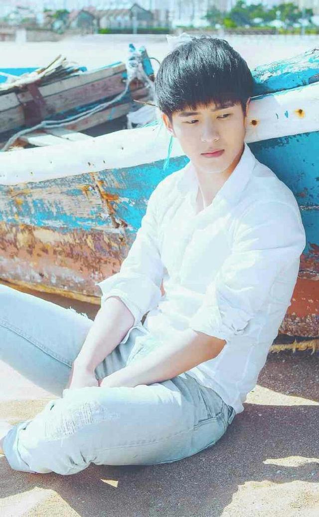 太暖心了!刘昊然给粉丝捐钱 汇款人还写得是自己的本名刘源