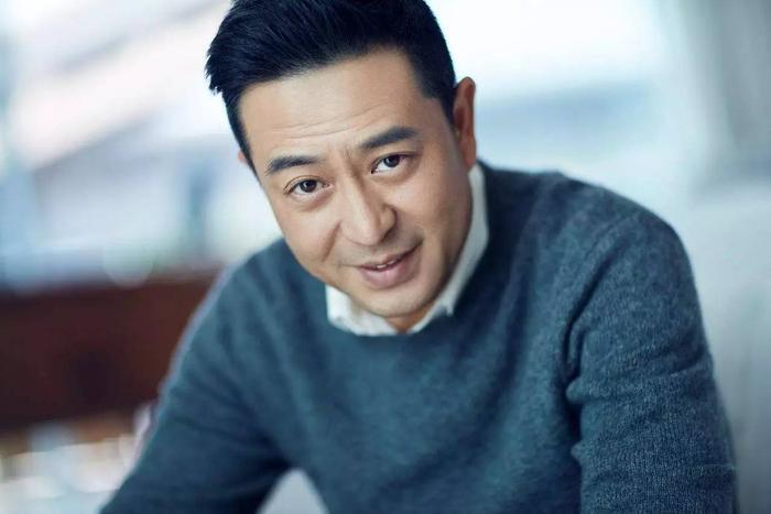 原来她是张嘉译老婆,一起拍过很多戏,网友:隐藏的挺深啊!