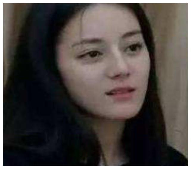 真人秀中女星素颜都是假的？杨颖韩雪还好，看到热巴：0瑕疵！