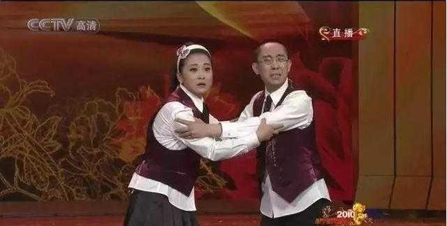 喜剧女王贾玲：师父冯巩慧眼相中毫无索取，十年付出一夜成名！