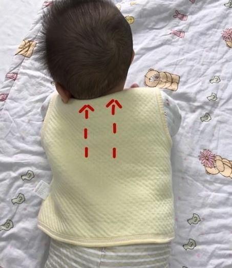 图解新手爸妈必备技能——拍嗝，你做对了吗？