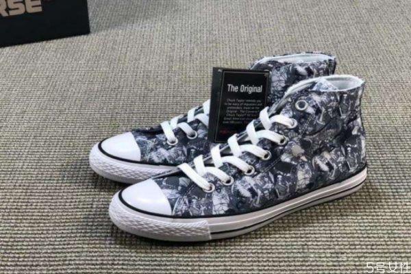 匡威帆布鞋如何清洗 匡威帆布鞋清洗的方法 匡威帆布鞋如何清洗 匡威帆布鞋清洗的方法