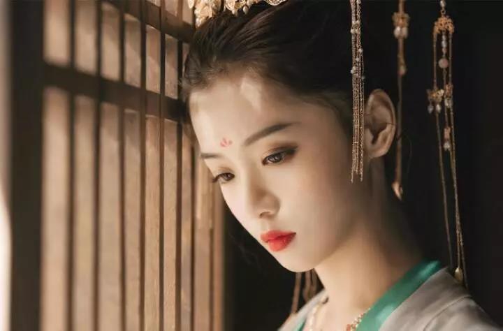 看上去糊涂,其实比谁都明白的三个生肖!