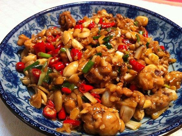 重庆辣子鸡的做法:重庆辣子鸡的做法