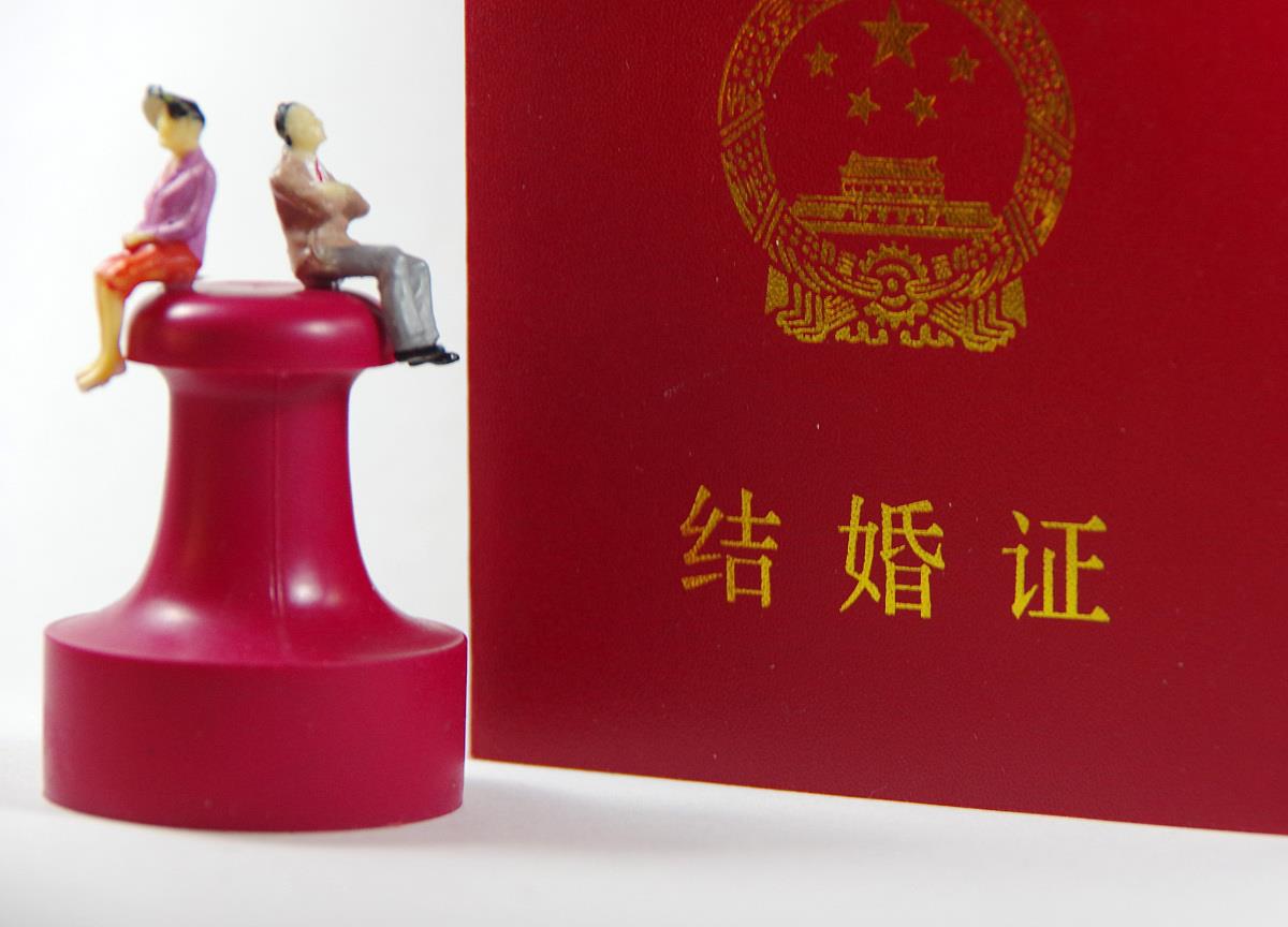 梦见结婚后三天死了 梦到结婚是预示着死亡幺