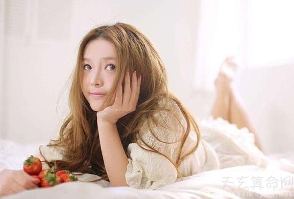 属马的摩羯座的特点  一丝不苟无懈可击