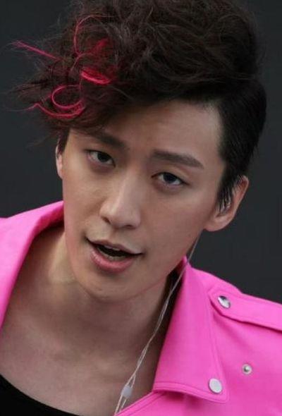 乔任梁肚子为什么空了(乔任梁的肚子和手臂)