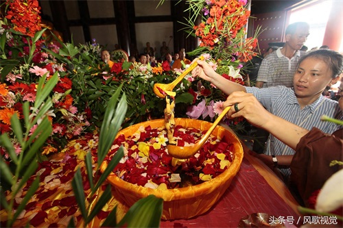 佛教寺庙四月初八举行“浴佛节”，佛门浴佛仪式的功德利益是什么