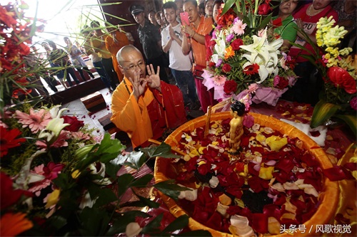 佛教寺庙四月初八举行“浴佛节”，佛门浴佛仪式的功德利益是什么